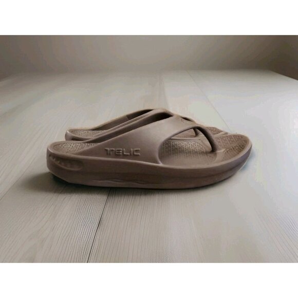 Telic Energy Flip Flops Womens Size 3XS 5 Brown - Picture 1 of 12